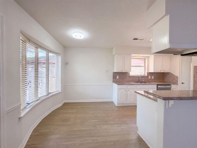 9418 Beverlyhill Street, Houston, TX 77063
