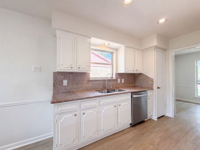 9418 Beverlyhill Street, Houston, TX 77063