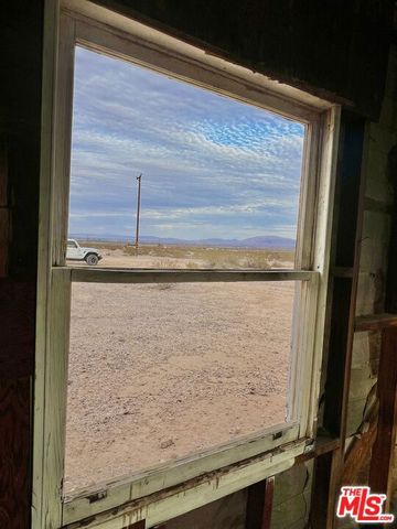 1476 Hales Drive, Joshua Tree, CA 92252