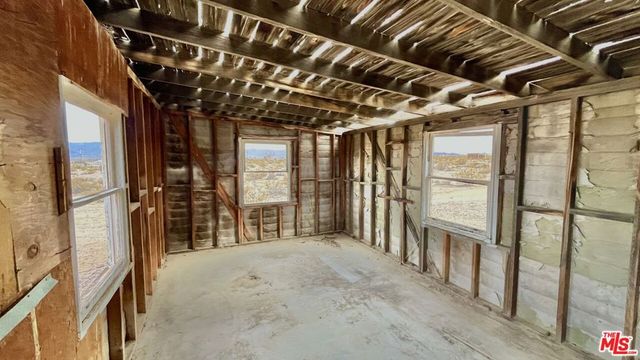 1476 Hales Drive, Joshua Tree, CA 92252