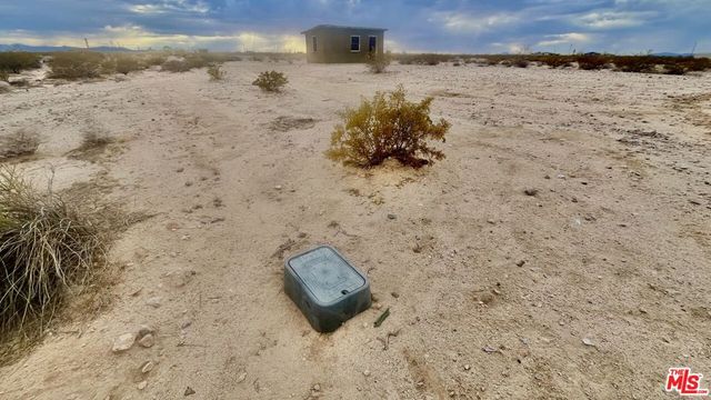 1476 Hales Drive, Joshua Tree, CA 92252