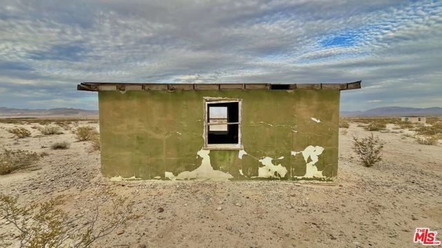 1476 Hales Drive, Joshua Tree, CA 92252