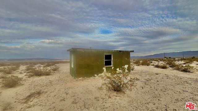 1476 Hales Drive, Joshua Tree, CA 92252