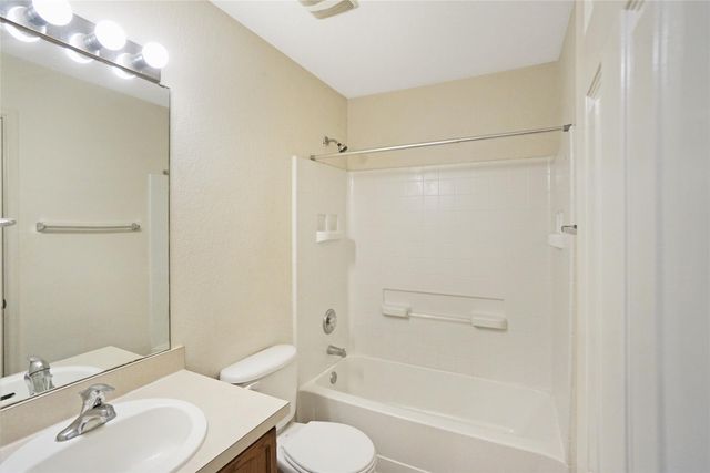 14400 Martial Eagle DR, Elgin, TX 78621