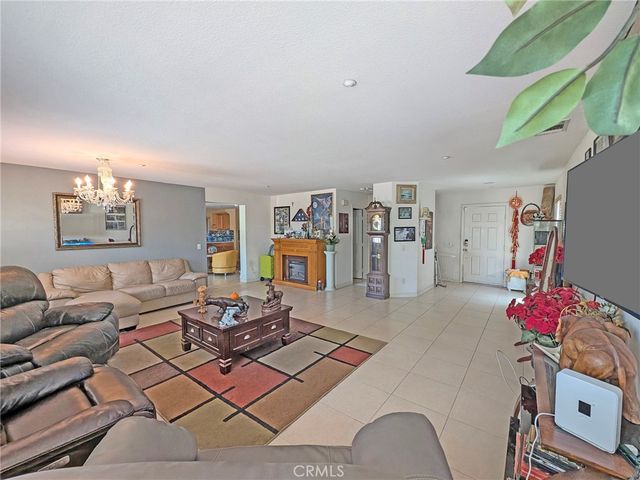 18802 Alderbrook, Riverside, CA 92508