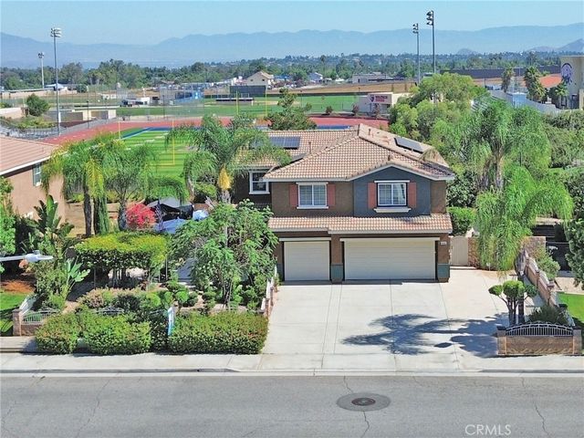 18802 Alderbrook, Riverside, CA 92508