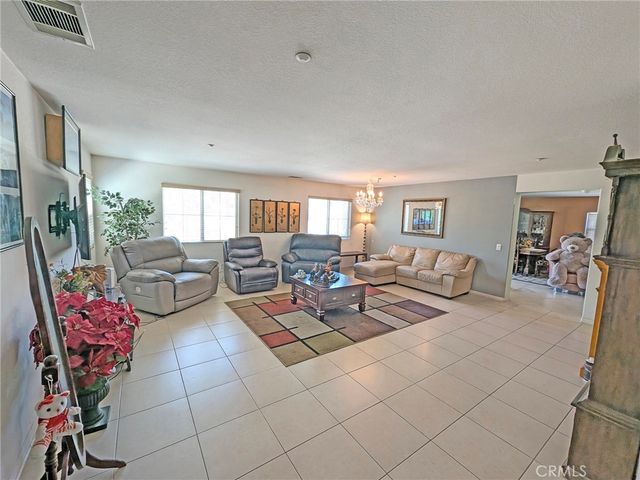 18802 Alderbrook, Riverside, CA 92508