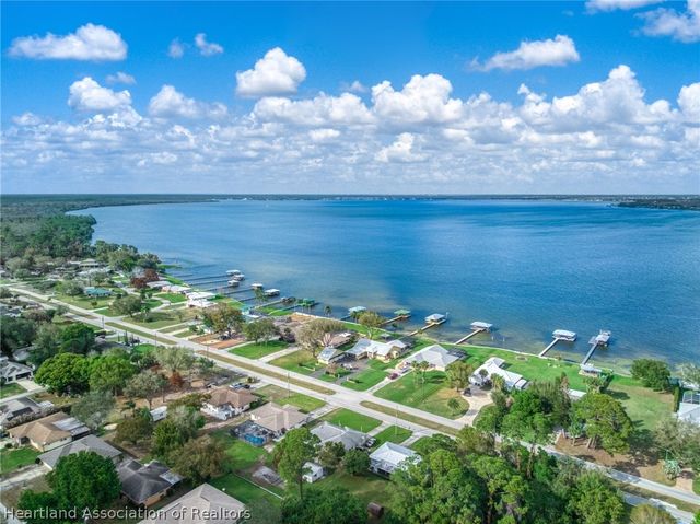 249 Lemon Road NW, Lake Placid, FL 33852