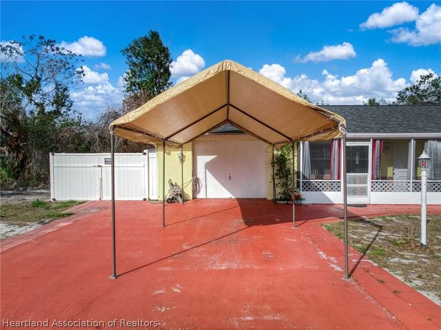 249 Lemon Road NW, Lake Placid, FL 33852