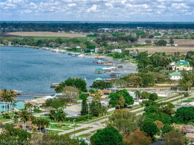 249 Lemon Road NW, Lake Placid, FL 33852