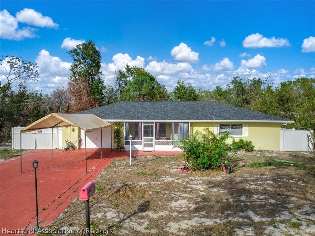 249 Lemon Road NW, Lake Placid, FL 33852