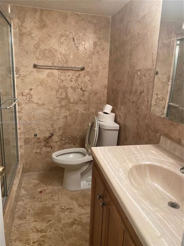 706 Gardens Dr 101, Pompano Beach, FL 33069