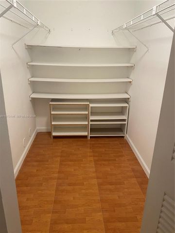 706 Gardens Dr 101, Pompano Beach, FL 33069