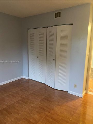 706 Gardens Dr 101, Pompano Beach, FL 33069