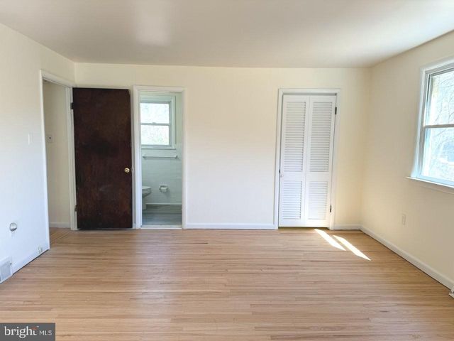 637 N BISHOP AVE, Springfield, PA 19064