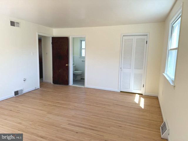 637 N BISHOP AVE, Springfield, PA 19064