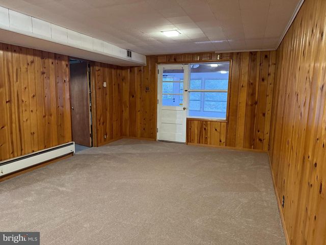 637 N BISHOP AVE, Springfield, PA 19064