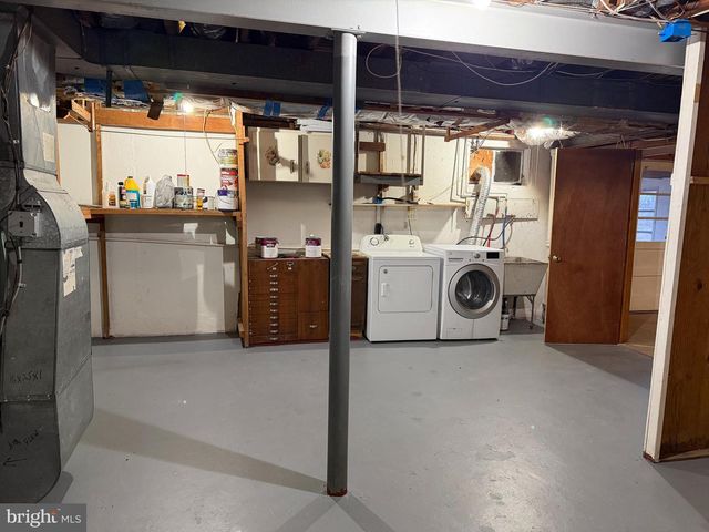 637 N BISHOP AVE, Springfield, PA 19064