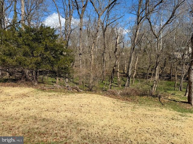 637 N BISHOP AVE, Springfield, PA 19064