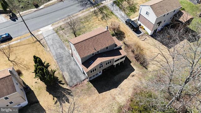 637 N BISHOP AVE, Springfield, PA 19064