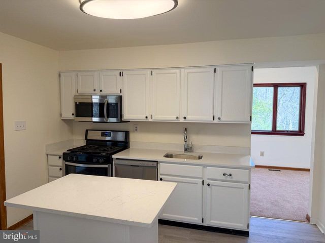 637 N BISHOP AVE, Springfield, PA 19064