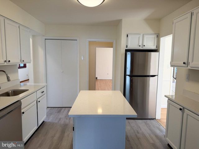 637 N BISHOP AVE, Springfield, PA 19064