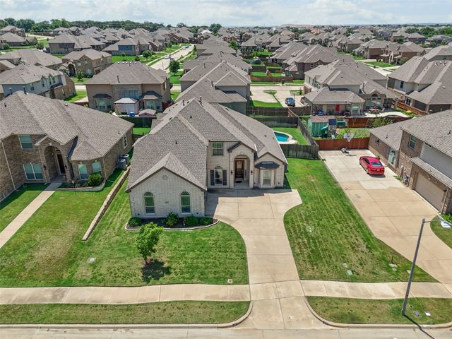 411 Caymus Street, Kennedale, TX 76060