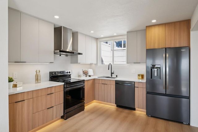 73 Alexander, Daly City, CA 94014