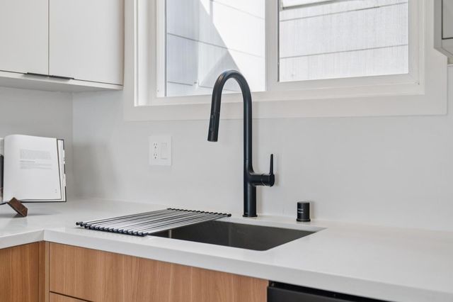 73 Alexander, Daly City, CA 94014
