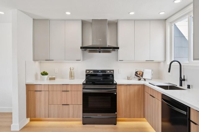73 Alexander, Daly City, CA 94014