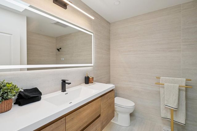 73 Alexander, Daly City, CA 94014
