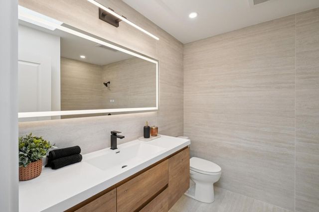 73 Alexander, Daly City, CA 94014