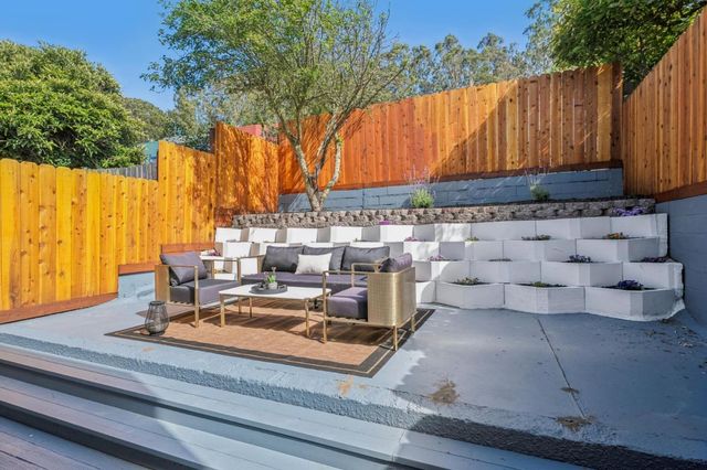 73 Alexander, Daly City, CA 94014