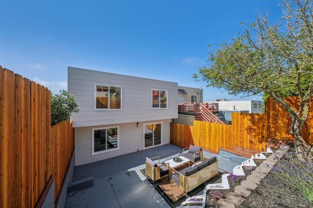73 Alexander, Daly City, CA 94014