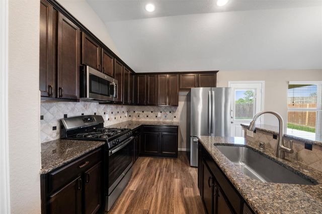 16658 Bluefin Street, Crosby, TX 77532