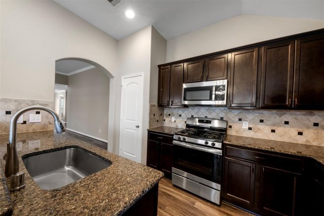 16658 Bluefin Street, Crosby, TX 77532