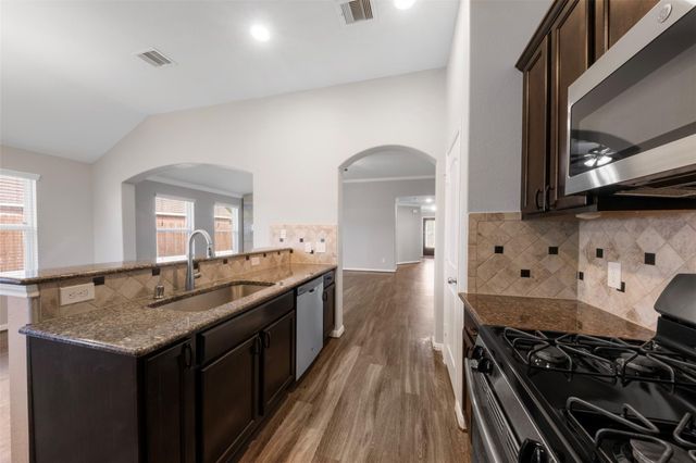 16658 Bluefin Street, Crosby, TX 77532