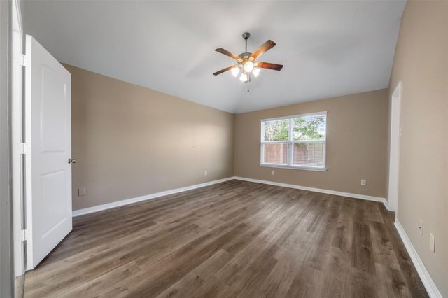 16658 Bluefin Street, Crosby, TX 77532