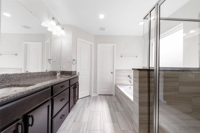 16658 Bluefin Street, Crosby, TX 77532