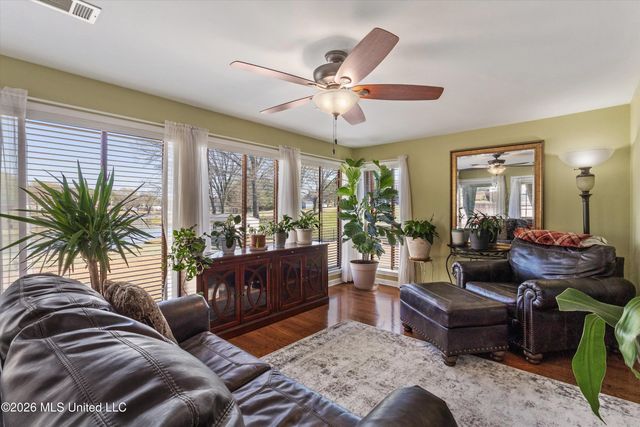 4092 Pinehurst Boulevard, Southaven, MS 38672