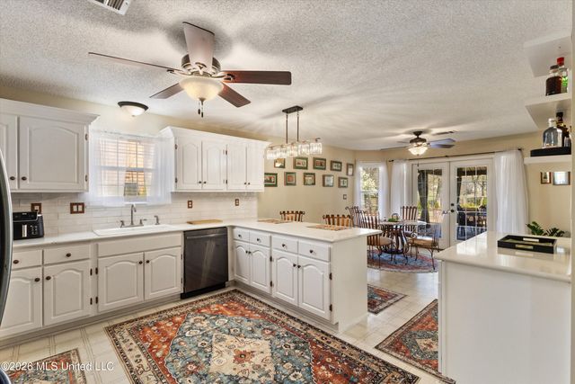 4092 Pinehurst Boulevard, Southaven, MS 38672