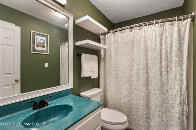 4092 Pinehurst Boulevard, Southaven, MS 38672