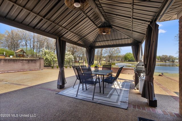 4092 Pinehurst Boulevard, Southaven, MS 38672