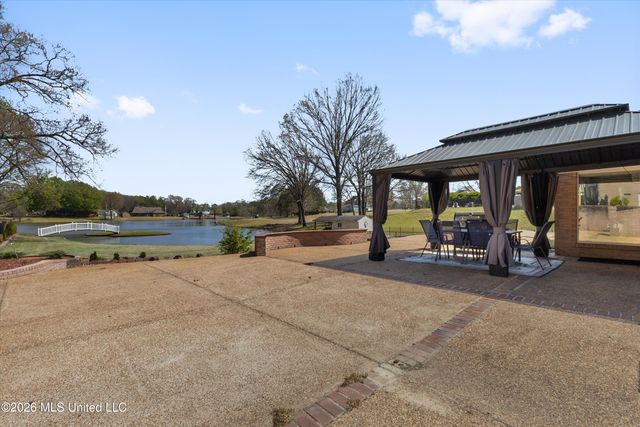 4092 Pinehurst Boulevard, Southaven, MS 38672