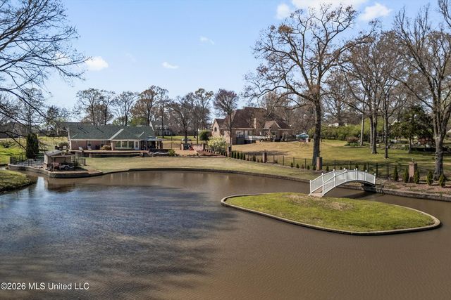 4092 Pinehurst Boulevard, Southaven, MS 38672