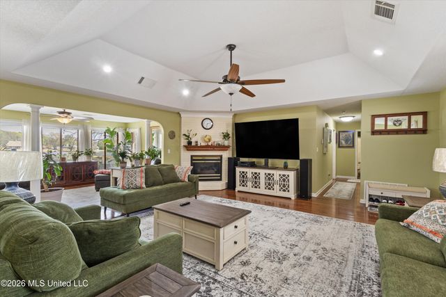 4092 Pinehurst Boulevard, Southaven, MS 38672