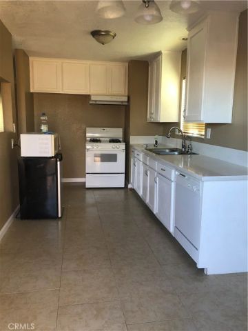 16512 Batson Place, Victorville, CA 92395