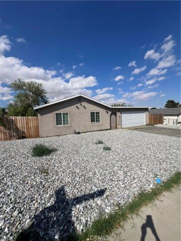 16512 Batson Place, Victorville, CA 92395