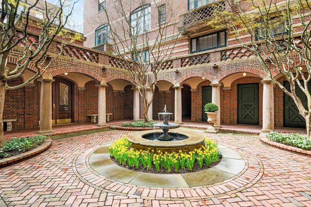 101 Chestnut Street E, Boston, MA 02108