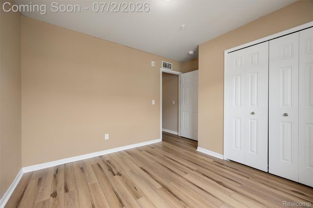 11325 N Woods Drive, Shelby Charter Township, MI 48317